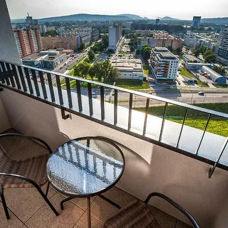 Air-conditioned View 24h Check-in Apartment