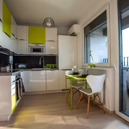 Air-conditioned View 24h Check-in Apartment Bratislava