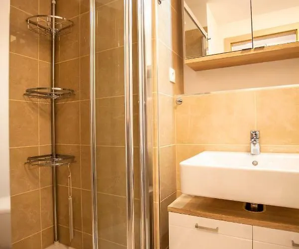 Air-conditioned View 24h Check-in *